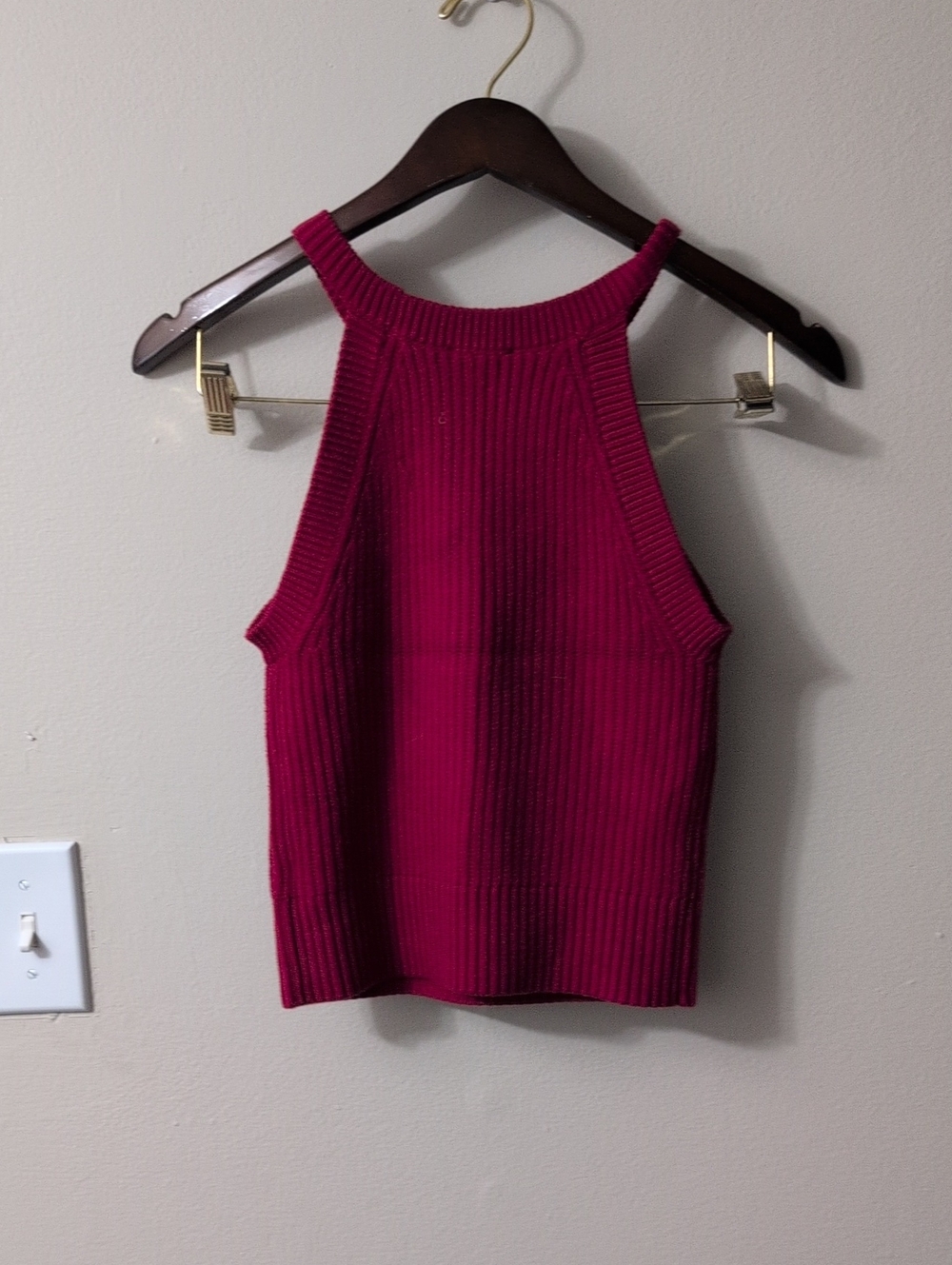 Express Ribbed Halter Tank Top - Burgundy - Picture 4 of 5